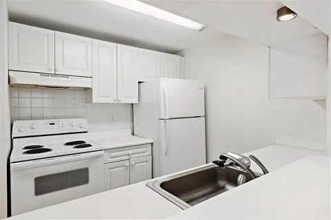 $609,000 | 20 2nd Street, Unit 610, Jersey City, NJ 07302