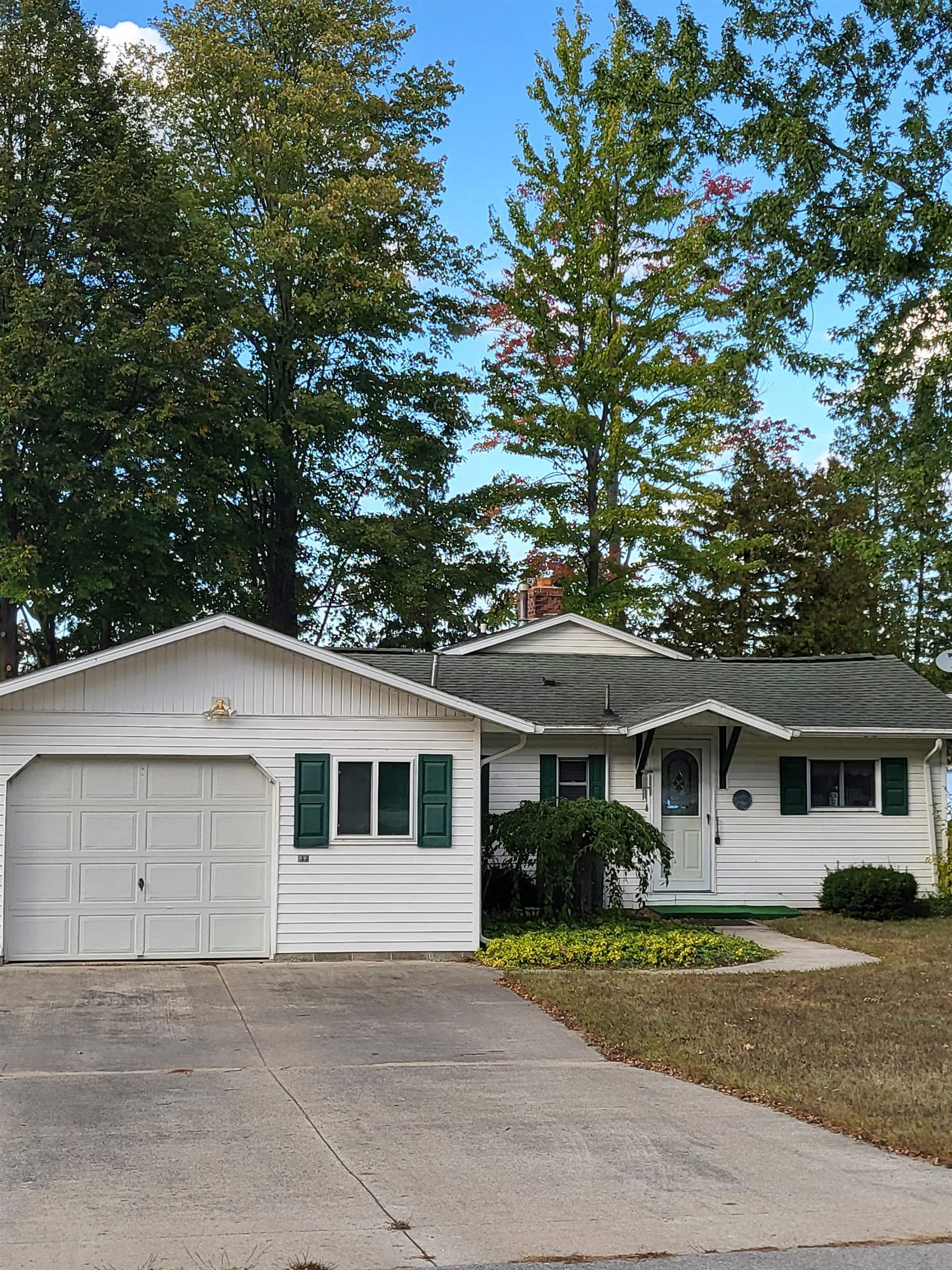 8110 Long Lake Road Hale, MI 48739 - Photo 12 of 39 1927931-62438c68-f0d6-4bf6-ae63-10c686b783dd.JPG