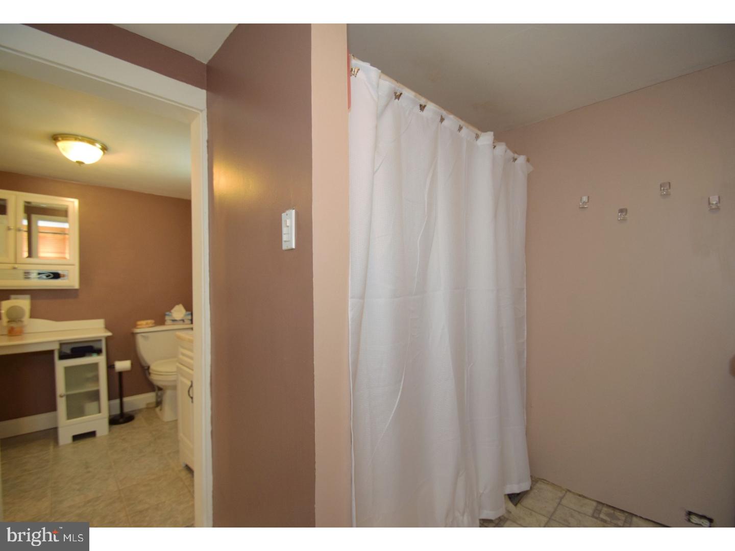2529 Pickertown Road Warrington, PA 18976 - Photo 17 of 25 Bathroom