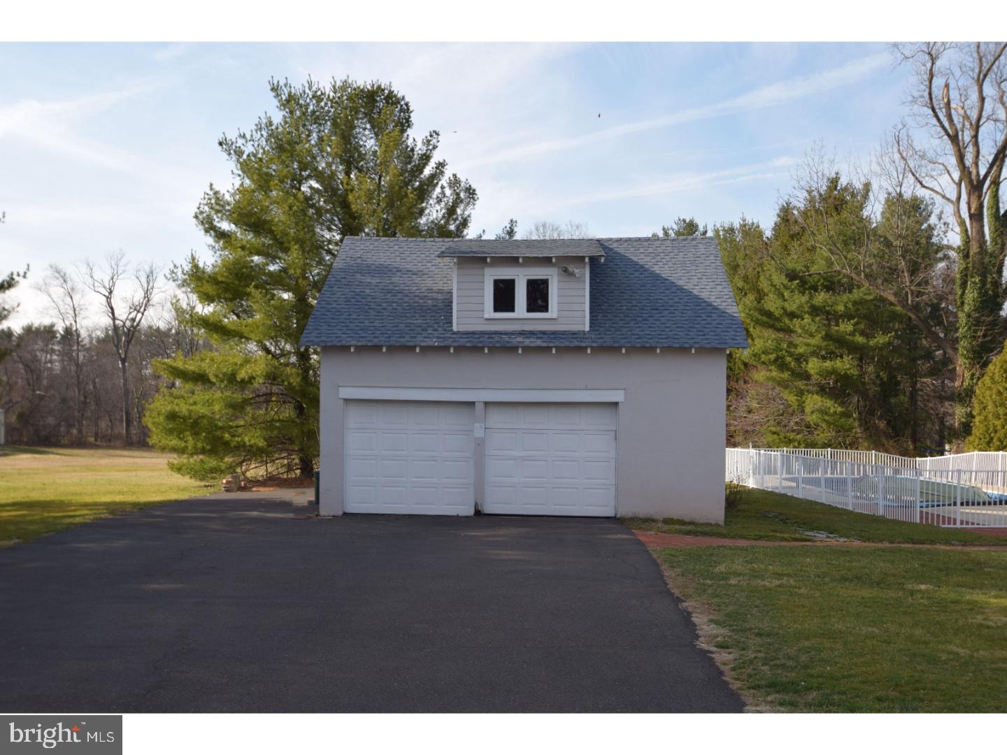 2529 Pickertown Road Warrington, PA 18976 - Photo 3 of 25 Garage