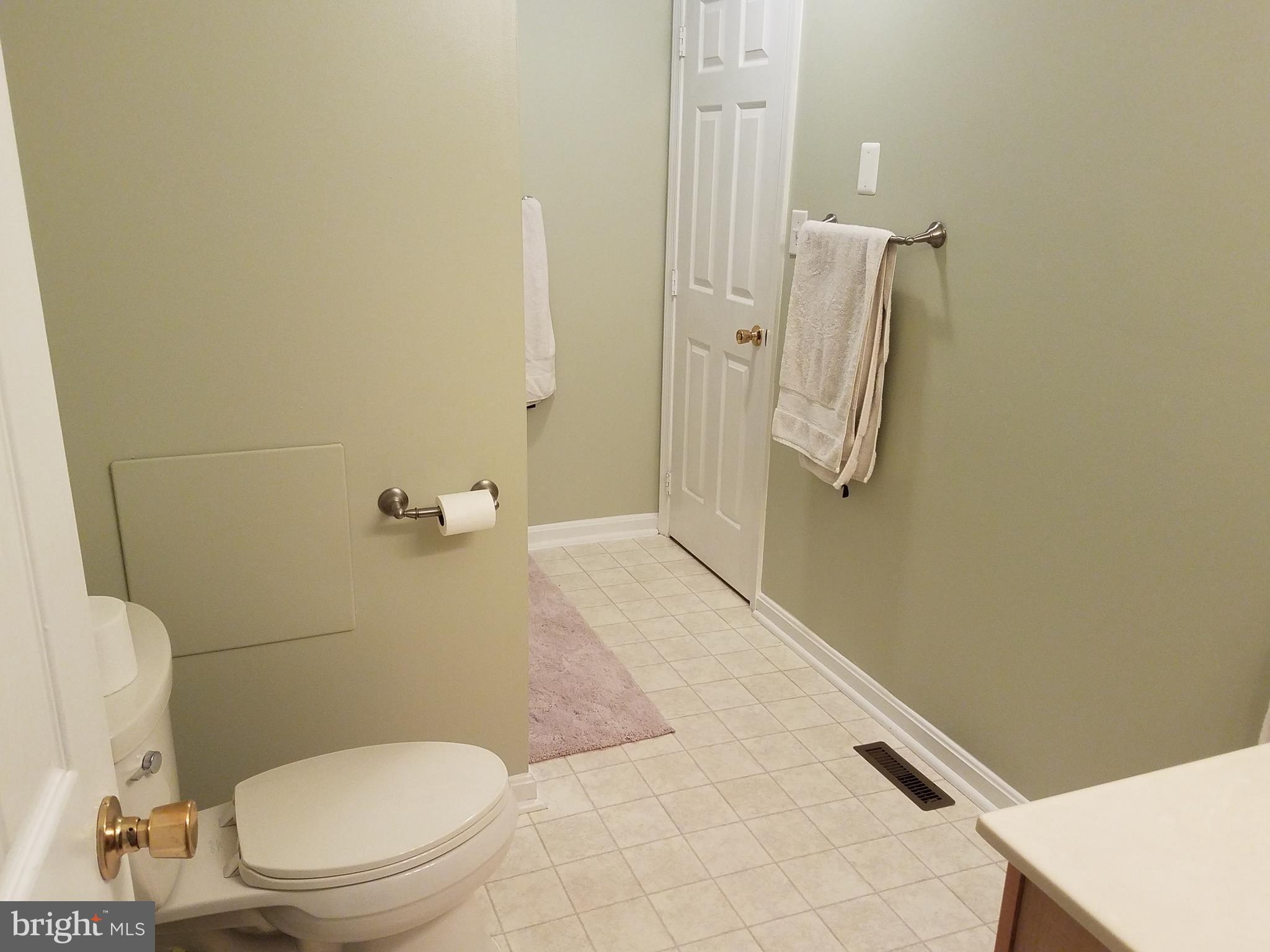 129 Allegheny Road Linden, VA 22642 - Photo 9 of 18 Bath