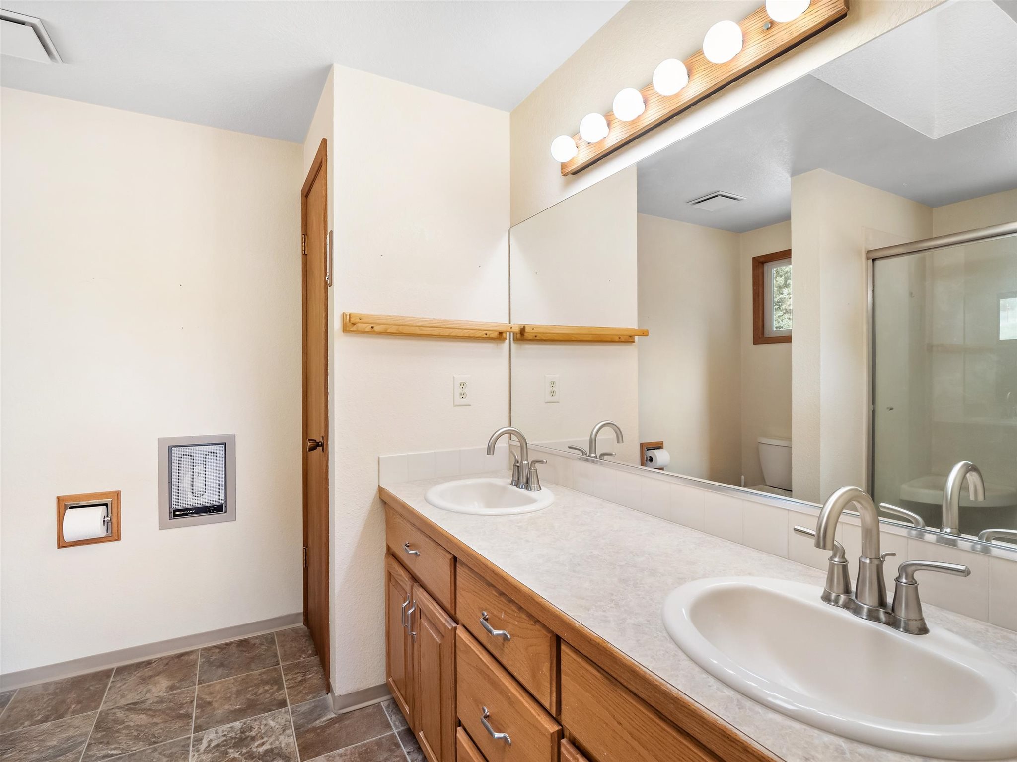16621 East Judkins Road Spokane, WA 99217 - Photo 19 of 49 Gallery Image 19