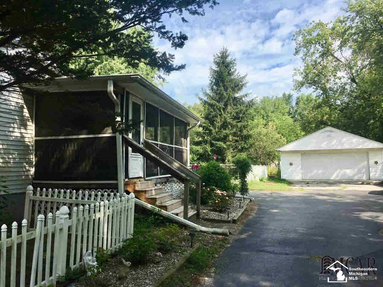 1348 West Temperance Road Temperance, MI 48182 - Photo 4 of 31