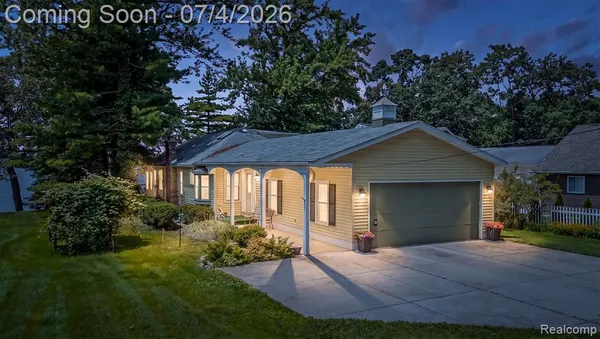 $599,900 | 93 Danforth Street, White Lake, MI 48386