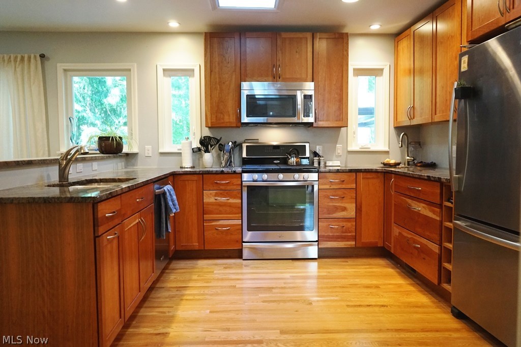 2314 Lamberton Road Cleveland, OH 44118 - Photo 14 of 25
