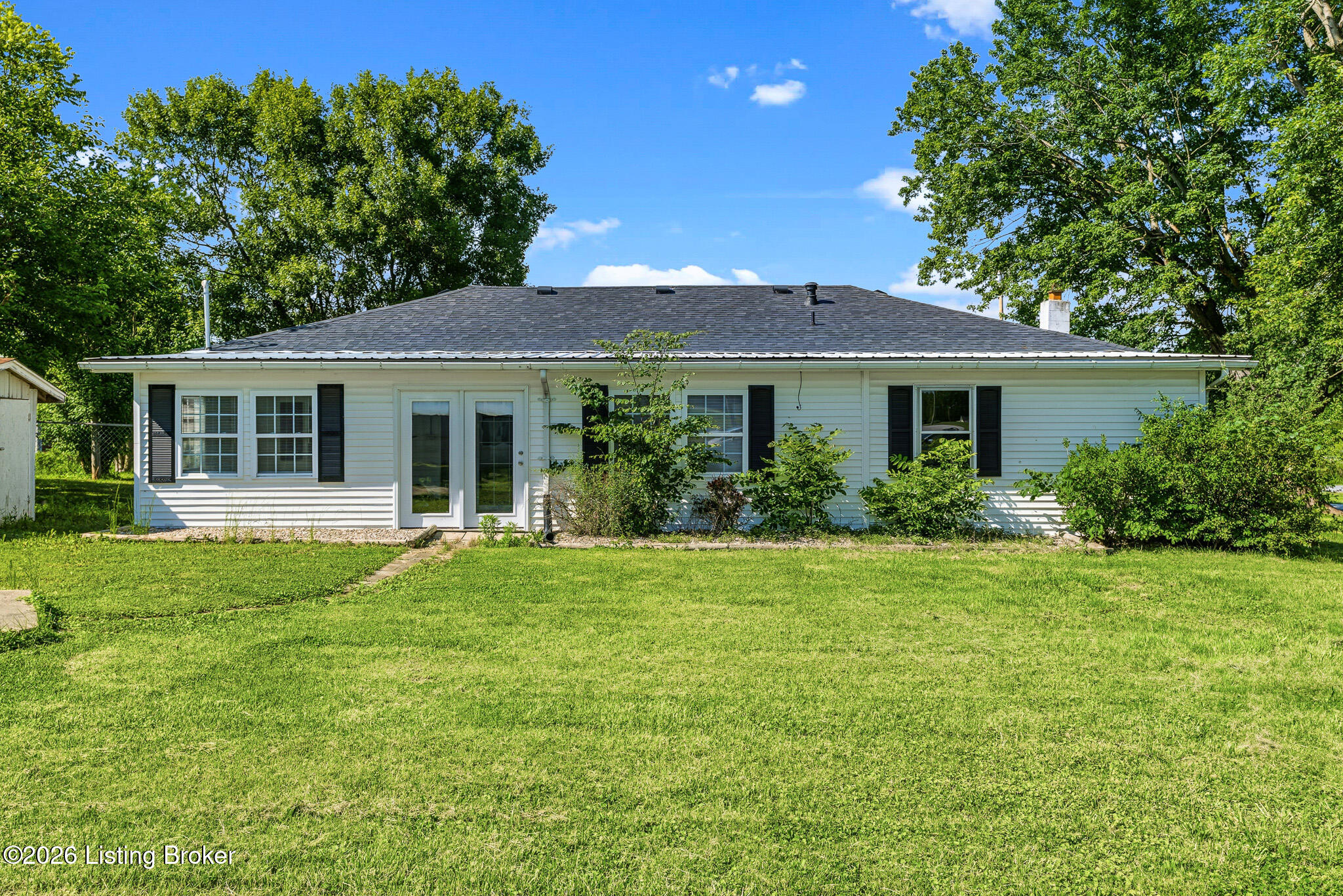 5135 Flaherty Road Vine Grove, KY 40175 - Photo 9 of 50 MLS Photos-5135 Flaherty Road-20