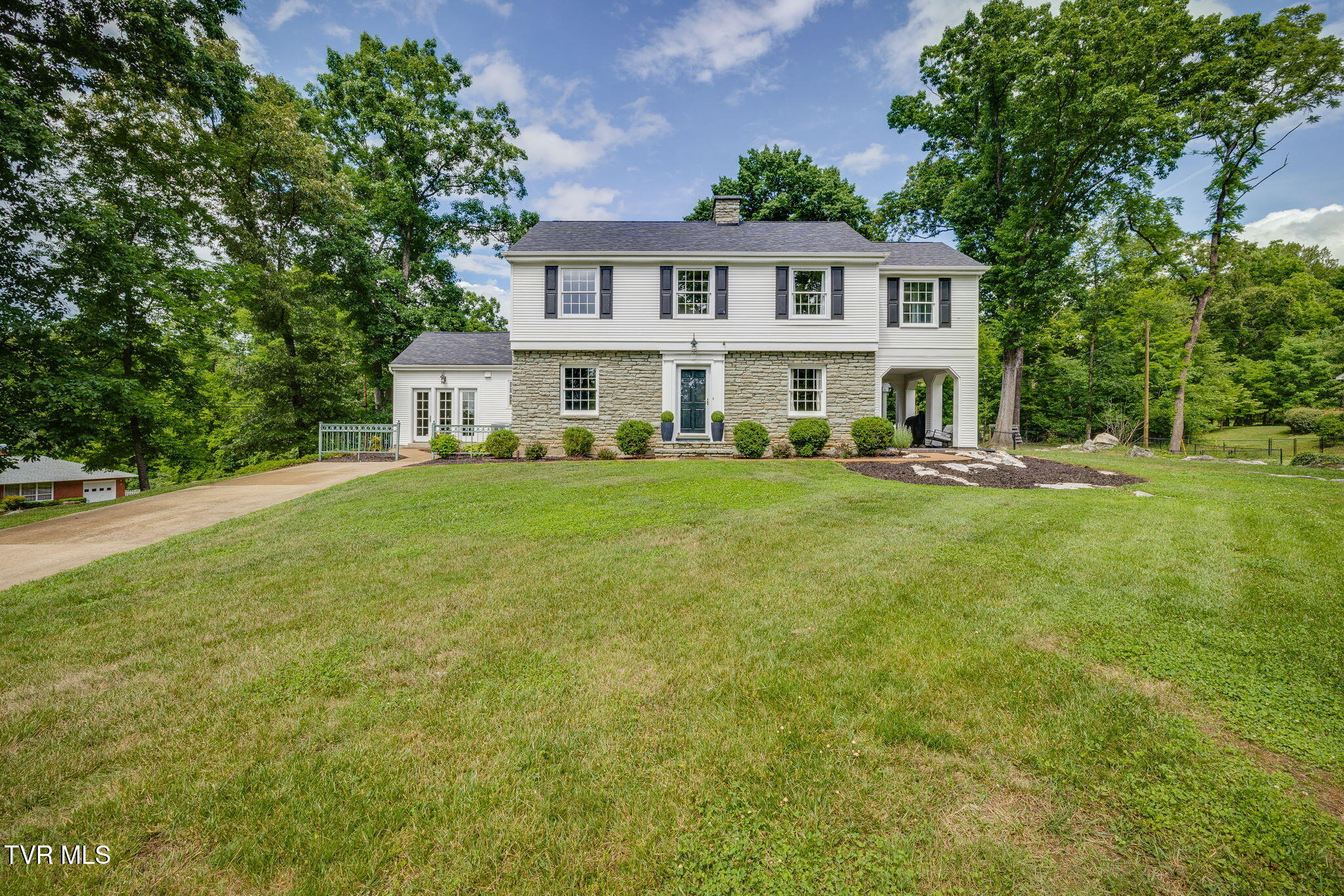 4302 Stagecoach Road Kingsport, TN 37664 - Photo 51 of 51 Front