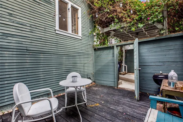 $2,400 | 1447 Calumet Avenue, Unit B, Los Angeles, CA 90026