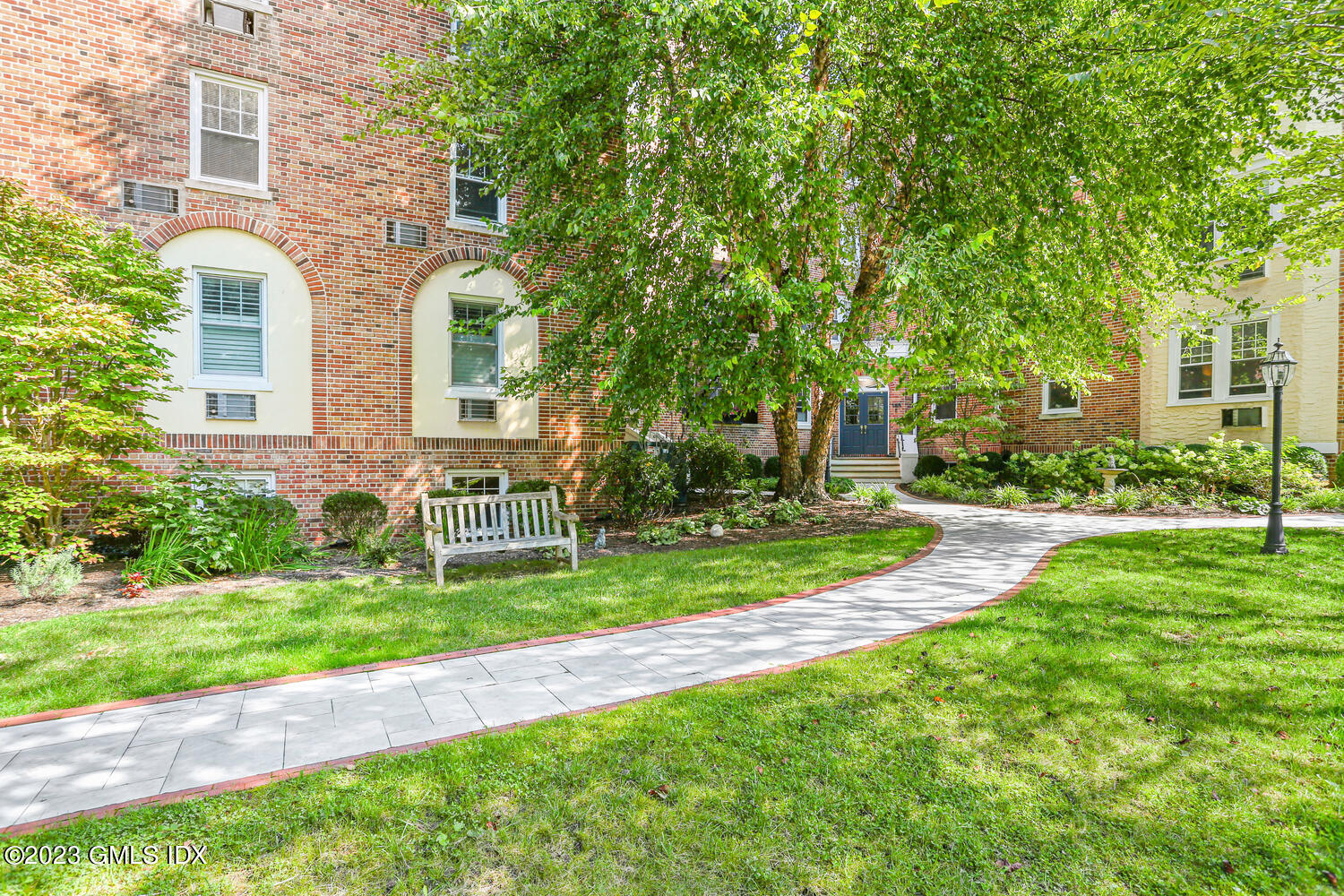 169 Mason Street, Unit 1D Greenwich, CT 06830 - Photo 16 of 17 169 Mason St Unit 1d Greenwich-large-017