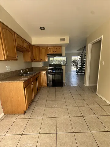 $2,490 | 9509 Los Angeles Street, Unit D, Bellflower, CA 90706