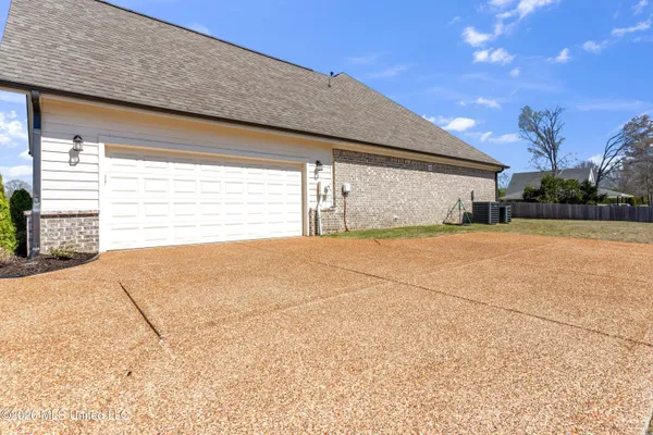 $480,000 | 3938 McElroy Farms Drive, Olive Branch, MS 38654