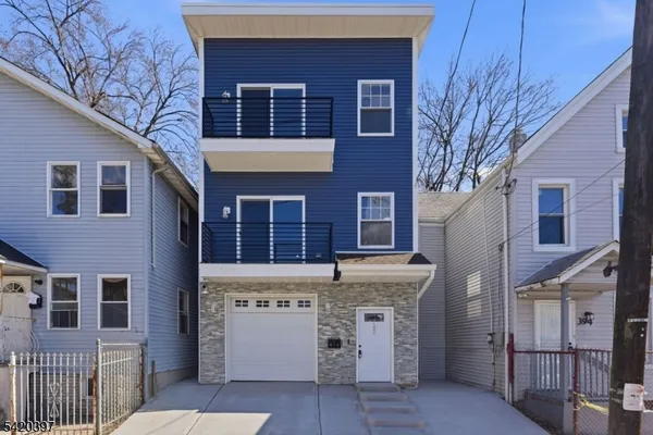 $2,800 | 392 South 19th Street, Newark, NJ 07103