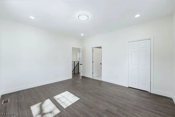 $2,800 | 392 South 19th Street, Newark, NJ 07103
