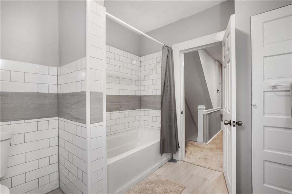 2924 Willett Road Pittsburgh, PA 15227 - Photo 13 of 23 Gallery Image 13