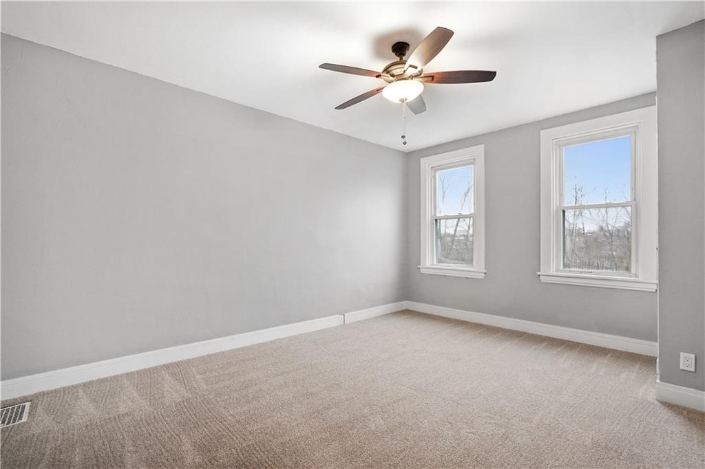 2924 Willett Road Pittsburgh, PA 15227 - Photo 15 of 23 Gallery Image 15
