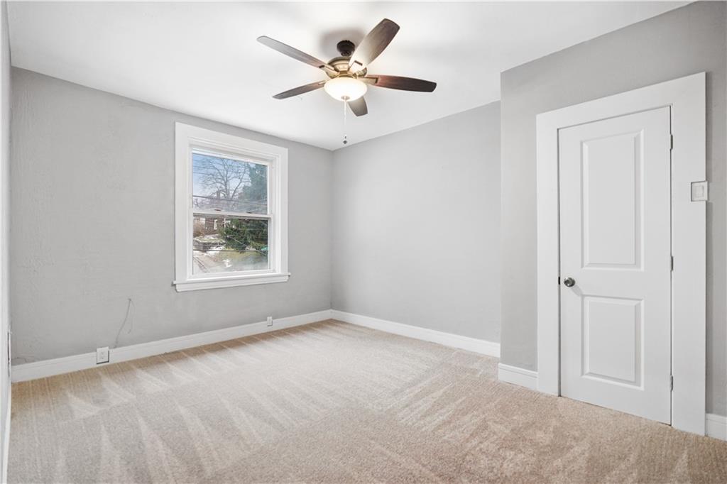 2924 Willett Road Pittsburgh, PA 15227 - Photo 16 of 23 Gallery Image 16