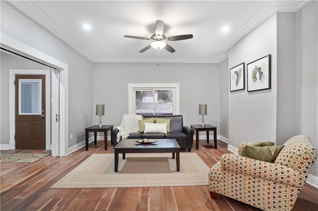 2924 Willett Road Pittsburgh, PA 15227 - Photo 7 of 23 Gallery Image 7