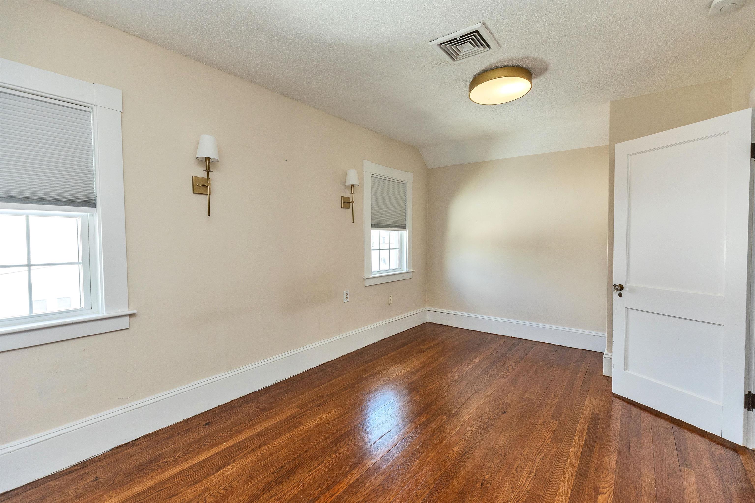 237 Jewett Street Manchester, NH 03103 - Photo 37 of 55 Gallery Image 37