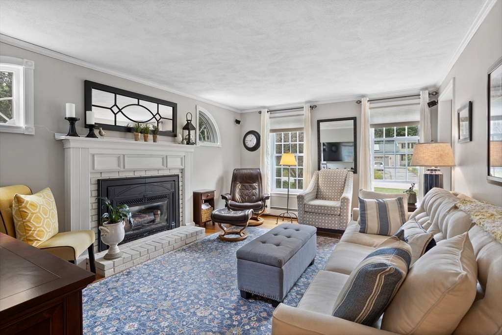 14 Virginia Road Tyngsborough, MA 01879 - Photo 11 of 42