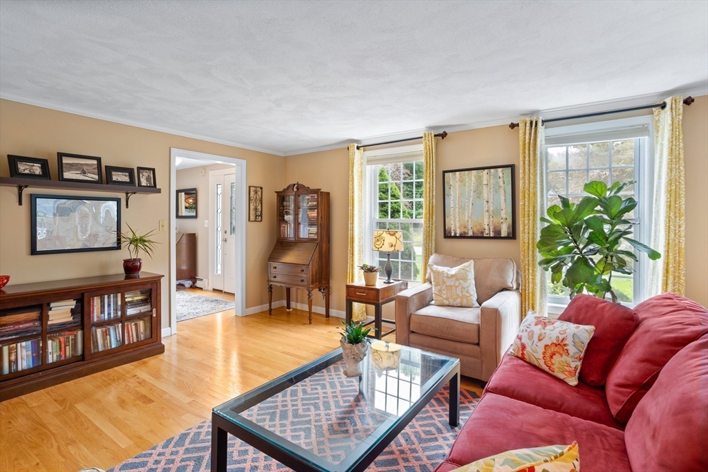 14 Virginia Road Tyngsborough, MA 01879 - Photo 18 of 42