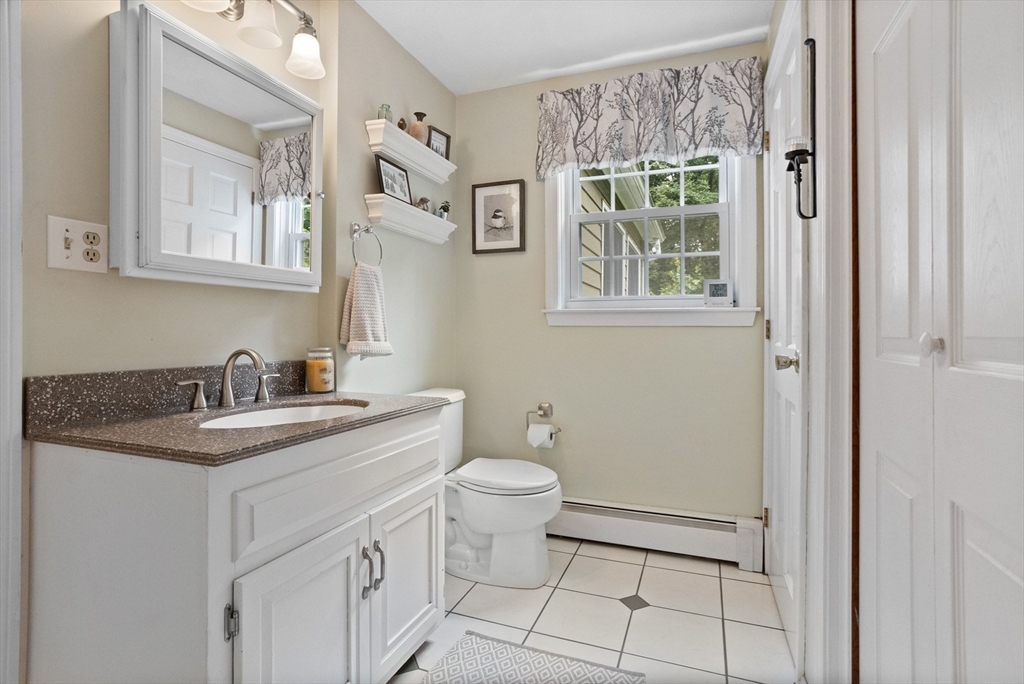 14 Virginia Road Tyngsborough, MA 01879 - Photo 20 of 42