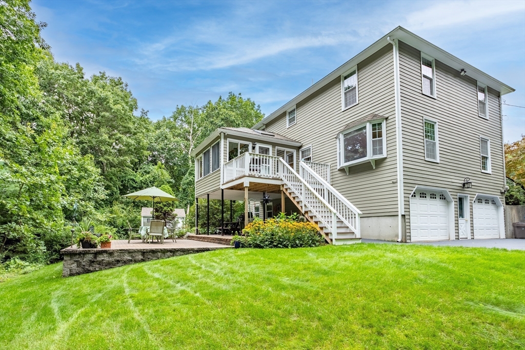 14 Virginia Road Tyngsborough, MA 01879 - Photo 31 of 42