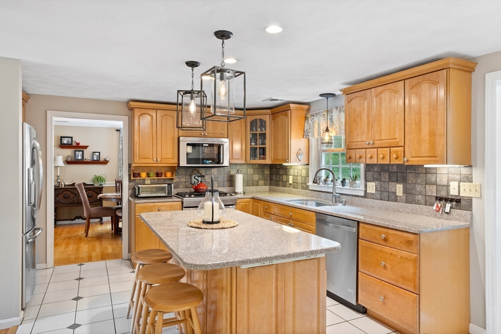 14 Virginia Road Tyngsborough, MA 01879 - Photo 7 of 42