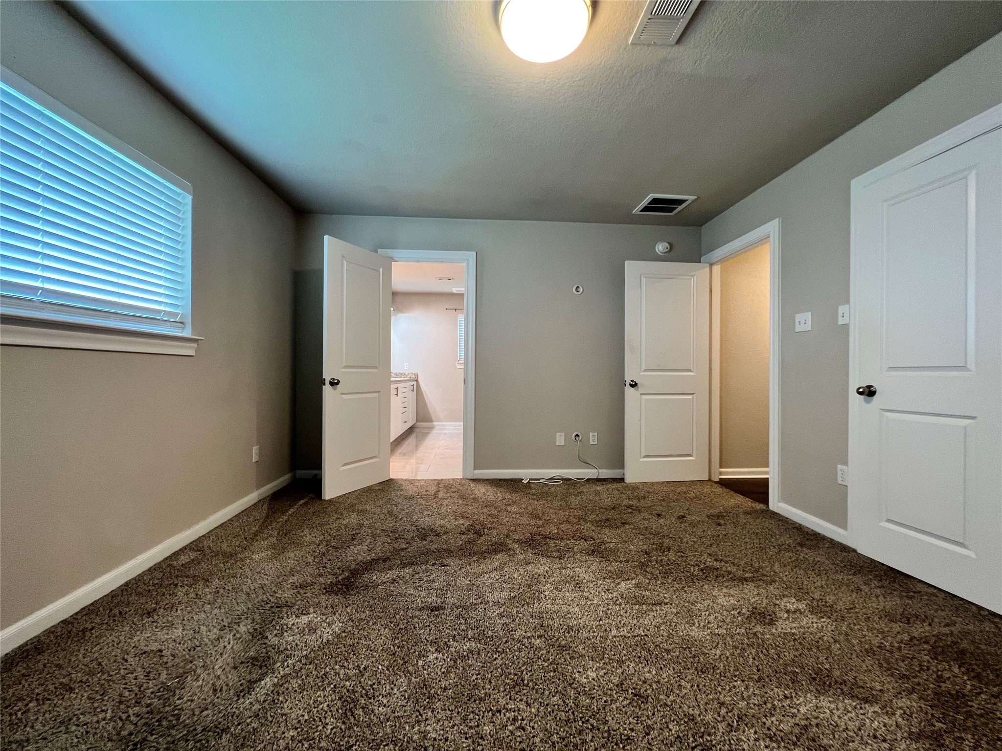 203 Acorn Tree Court Spring, TX 77388 - Photo 19 of 36 Primary bathroom