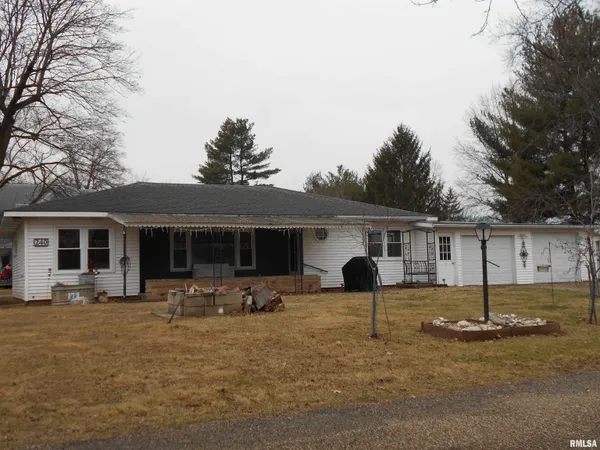 $125,000 | 240 South Monmouth Street, Good Hope, IL 61438