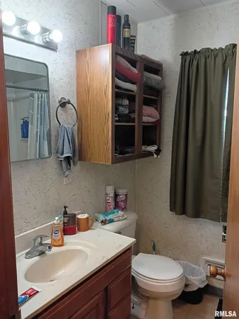 $120,000 | 240 South Monmouth Street, Good Hope, IL 61438