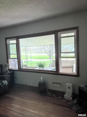 $120,000 | 240 South Monmouth Street, Good Hope, IL 61438