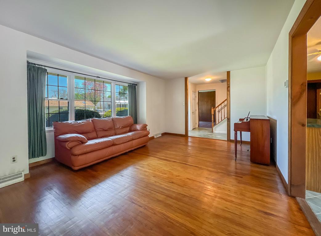 800 Hanford Road Fairless Hills, PA 19030 - Photo 5 of 42 Gallery Image 5