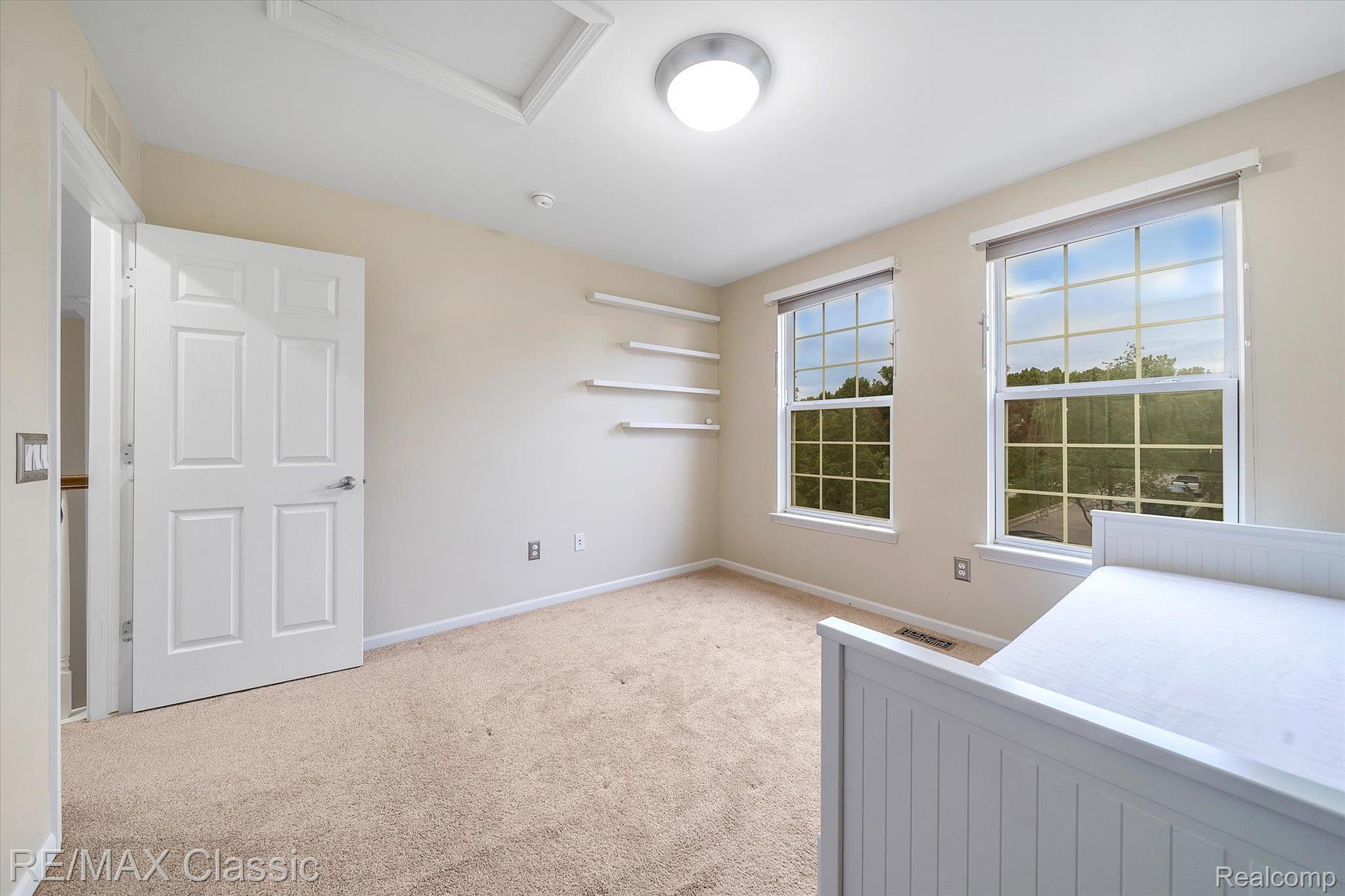49746 Potomac Road Canton, MI 48188 - Photo 33 of 46 Gallery Image 33
