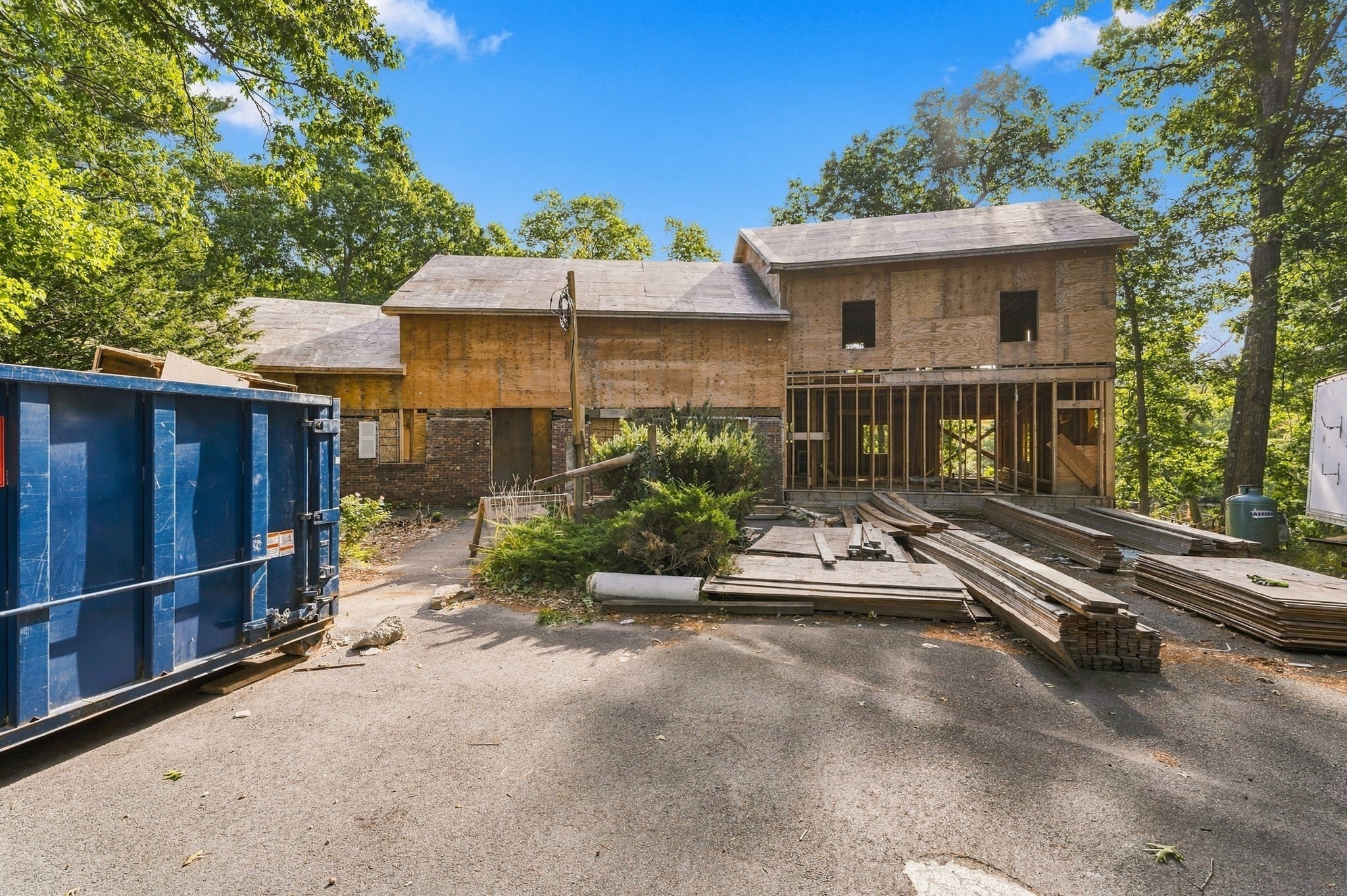 47 Riverside Drive North Reading, MA 01864 - Photo 3 of 17 Gallery Image 3