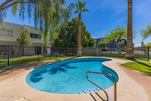 $319,000 | 122 South Hardy Drive, Unit 40, Tempe, AZ 85281