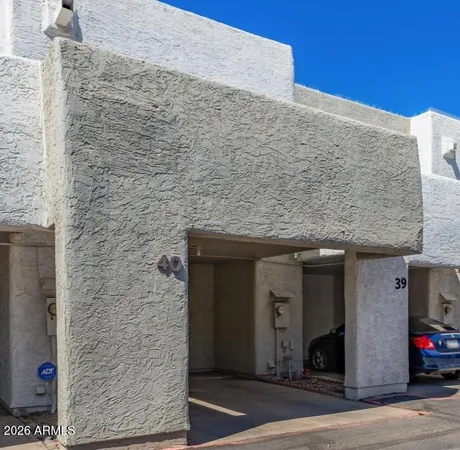 $319,000 | 122 South Hardy Drive, Unit 40, Tempe, AZ 85281