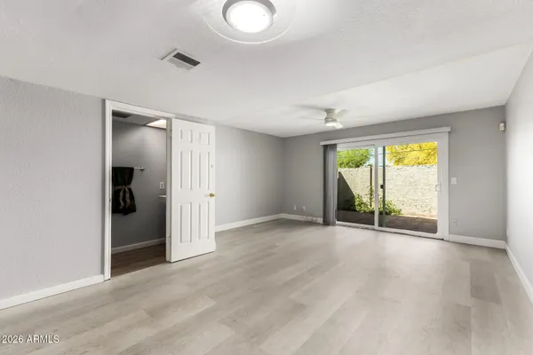 $319,000 | 122 South Hardy Drive, Unit 40, Tempe, AZ 85281