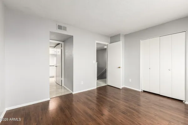 $319,000 | 122 South Hardy Drive, Unit 40, Tempe, AZ 85281