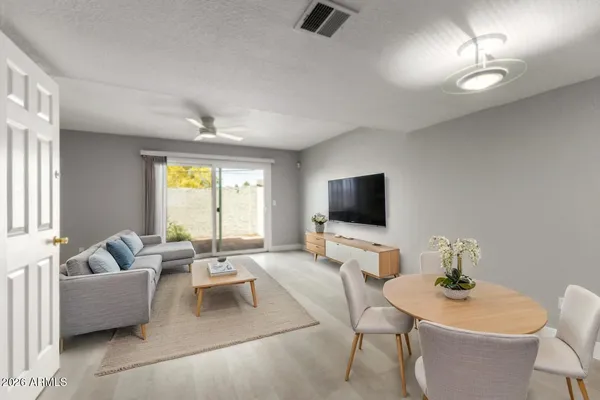 $319,000 | 122 South Hardy Drive, Unit 40, Tempe, AZ 85281