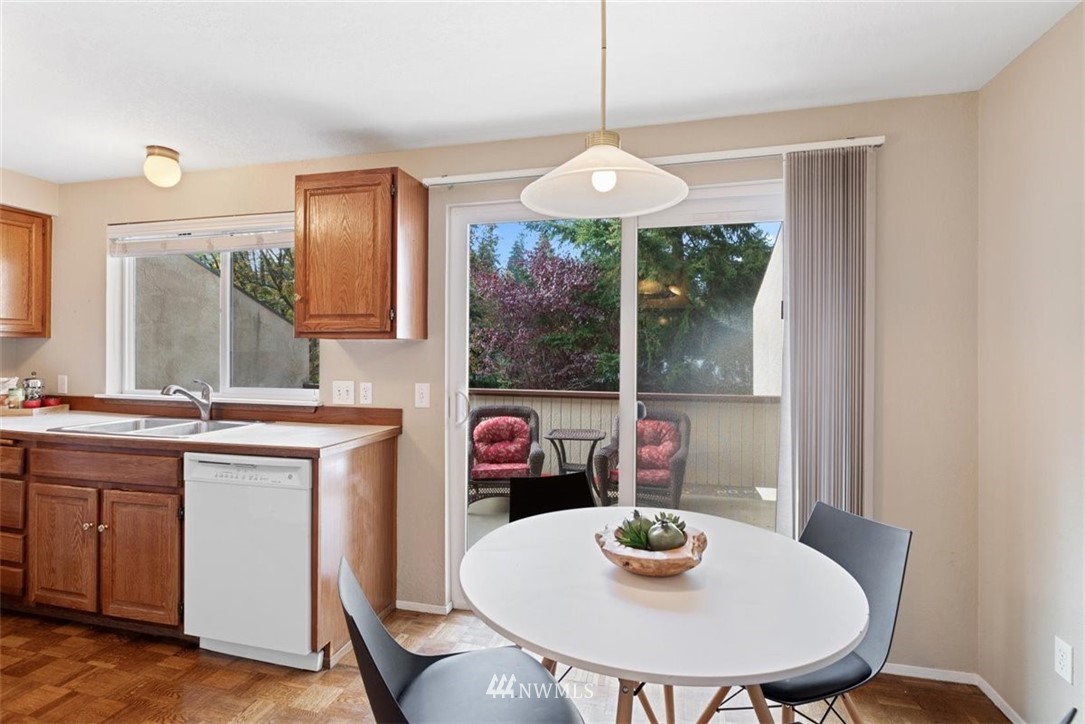 8723 238th Street Southwest, Unit C9 Edmonds, WA 98026 - Photo 14 of 34 Gallery Image 14