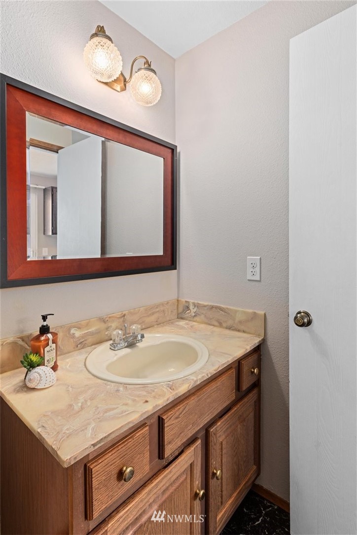 8723 238th Street Southwest, Unit C9 Edmonds, WA 98026 - Photo 21 of 34 Gallery Image 21