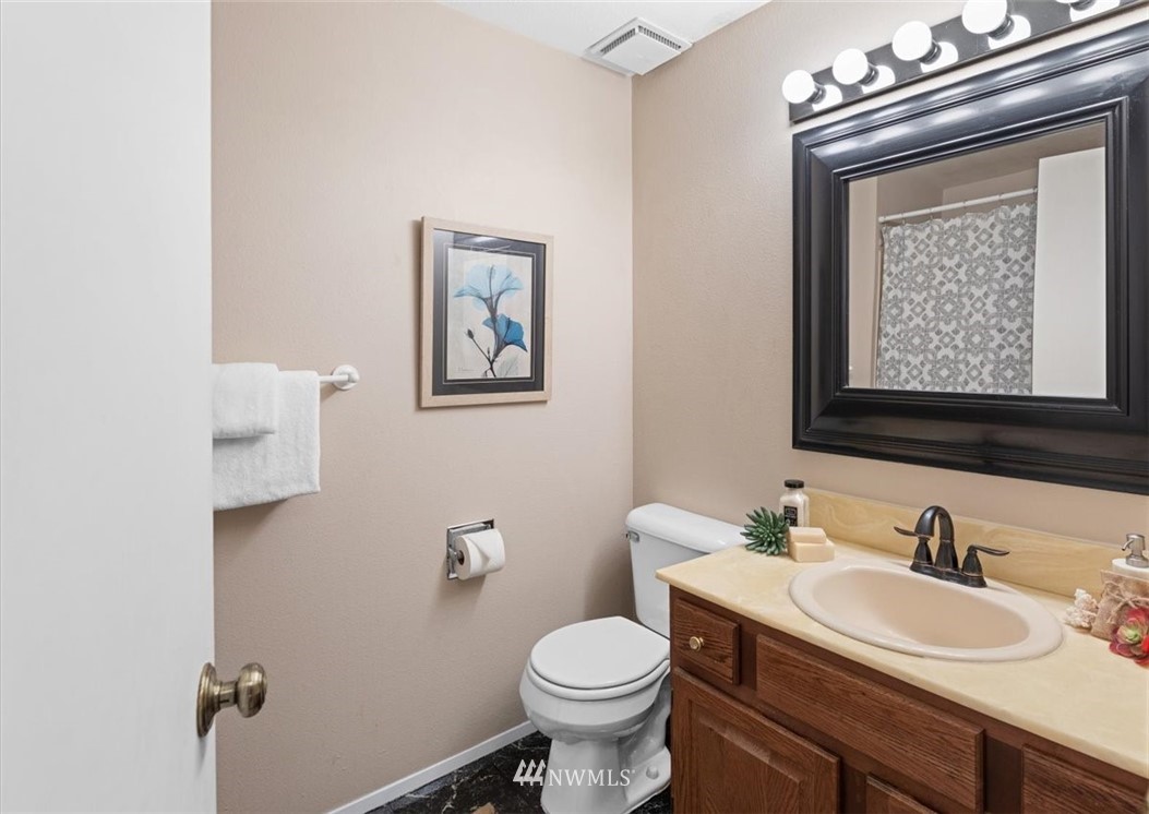 8723 238th Street Southwest, Unit C9 Edmonds, WA 98026 - Photo 22 of 34 Gallery Image 22