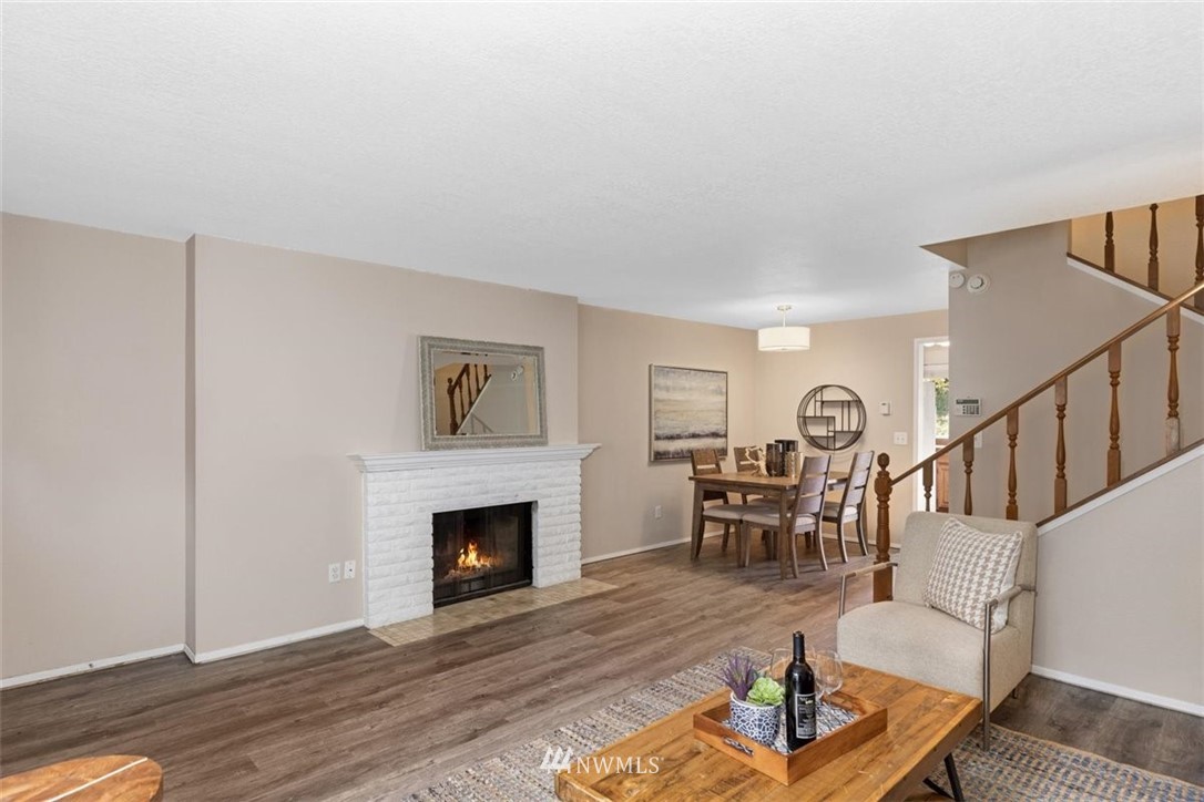 8723 238th Street Southwest, Unit C9 Edmonds, WA 98026 - Photo 7 of 34 Gallery Image 7