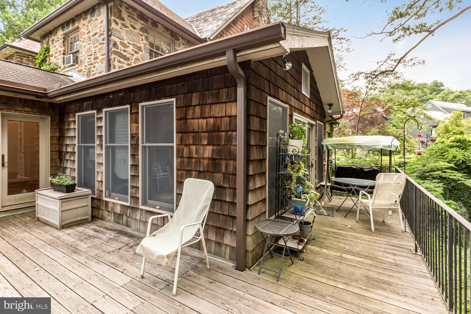 123 Edgewood Road Towson, MD 21286 - Photo 20 of 36 Deck off FR
