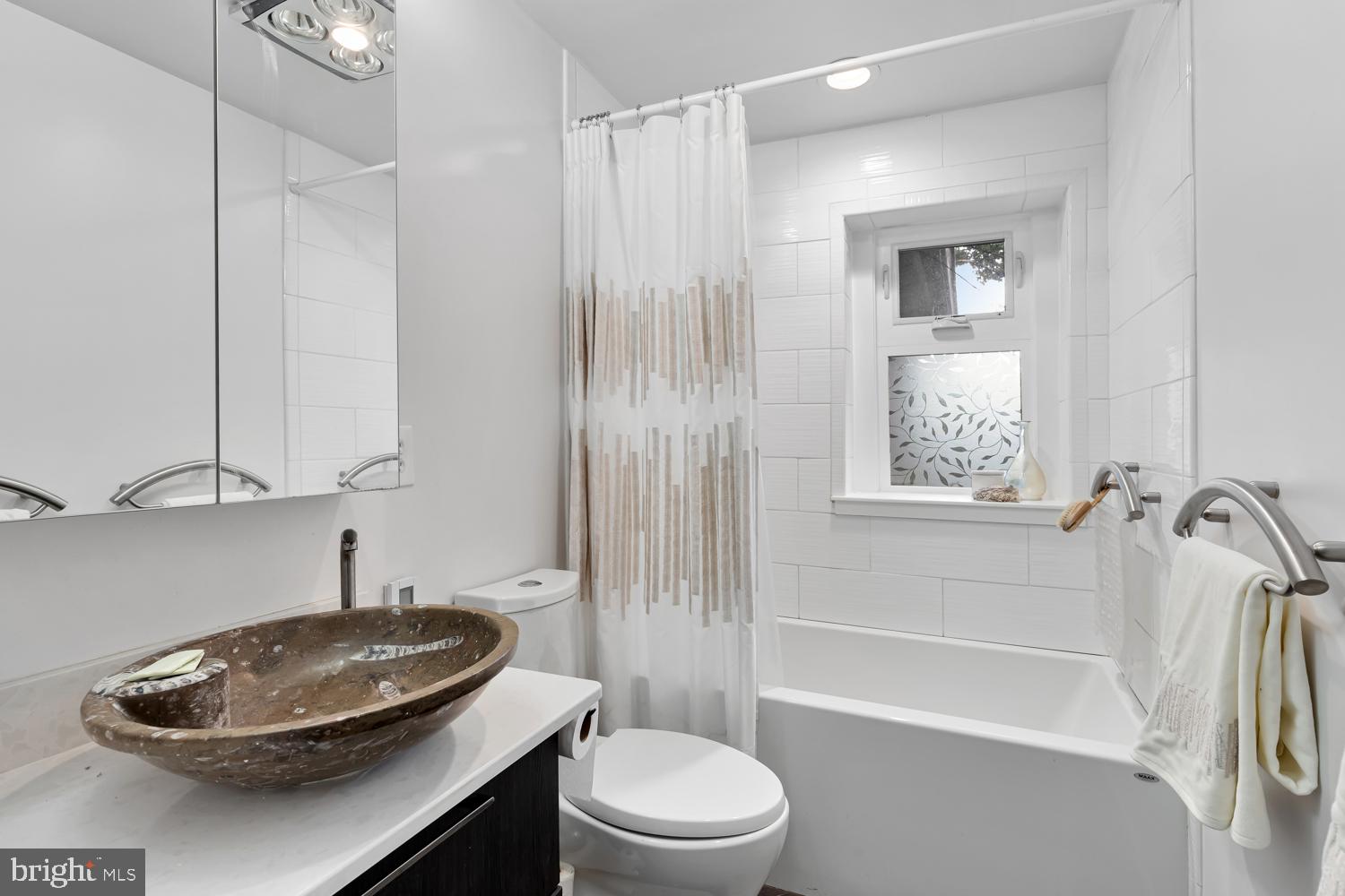 123 Edgewood Road Towson, MD 21286 - Photo 29 of 36 Upstairs renovated Bath w/ radiant floors