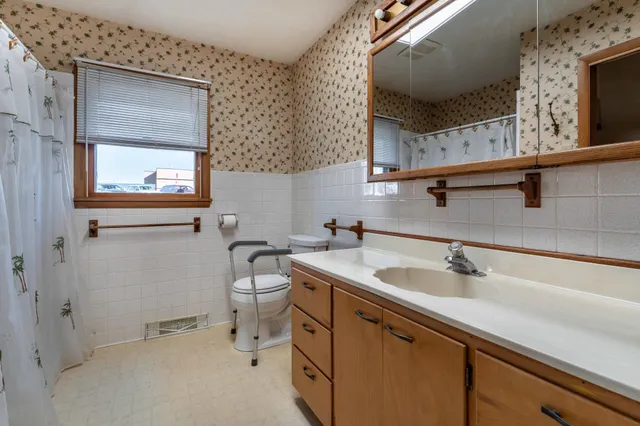 $259,900 | 406 Main Street West, Battle Lake, MN 56515