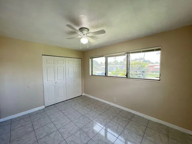 $295,000 | 1360 10th Street, West Palm Beach, FL 33401