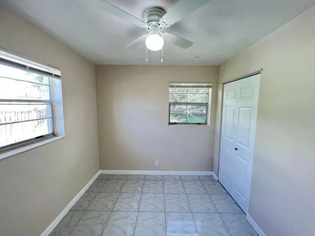 $295,000 | 1360 10th Street, West Palm Beach, FL 33401