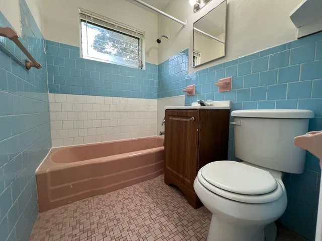 $295,000 | 1360 10th Street, West Palm Beach, FL 33401