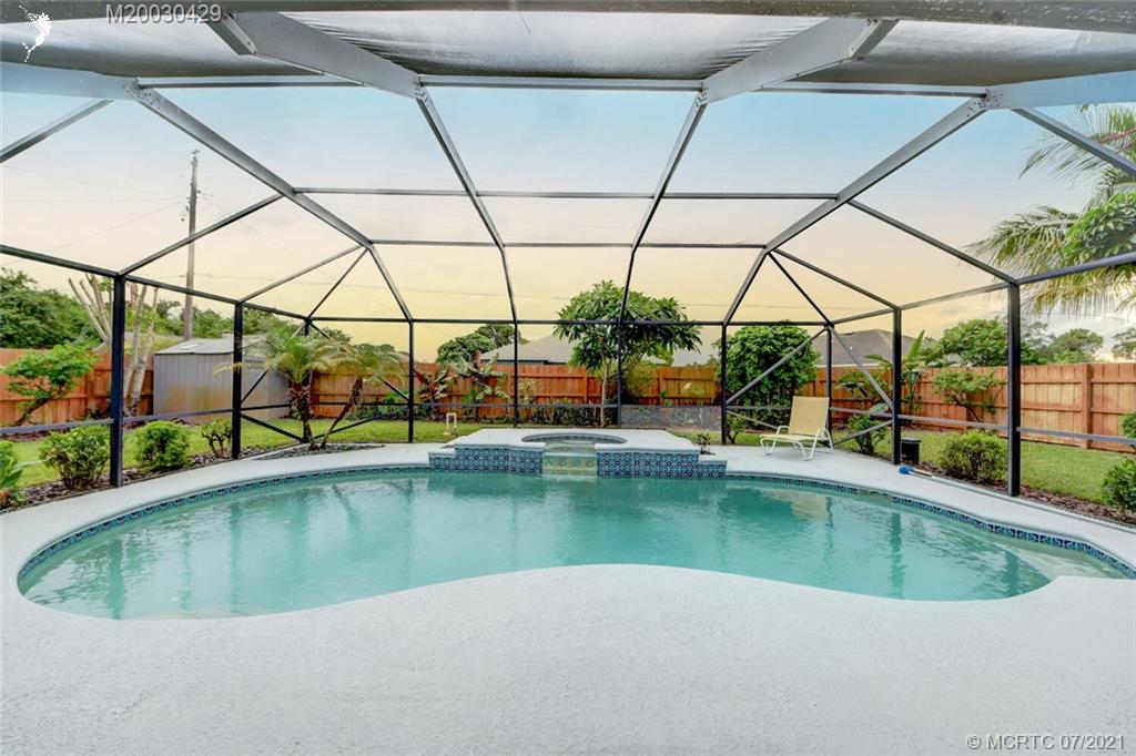 2126 Southeast Dolphin Road Port St. Lucie, FL 34952 - Photo 7 of 40 Gallery Image 7